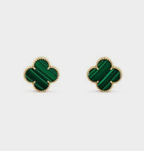 Load image into Gallery viewer, Clover Earring
